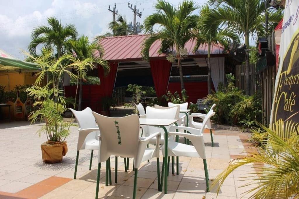 The Mango Lodge Kingston Exterior foto